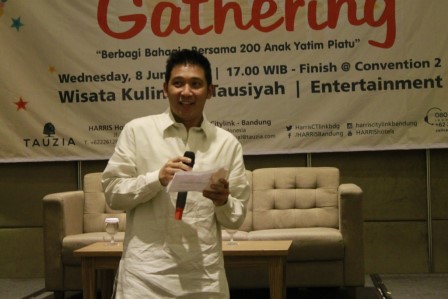General Manager HARRIS Hotel & Conventions Festival Citylink - Hengky Tambayong