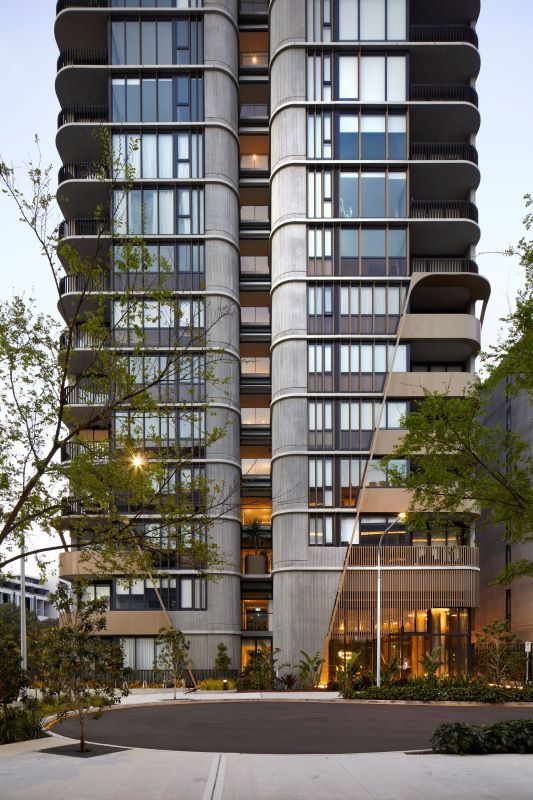 Deretan Penghargaan, Waterfall by Crown Group_Tower_C_Lobby