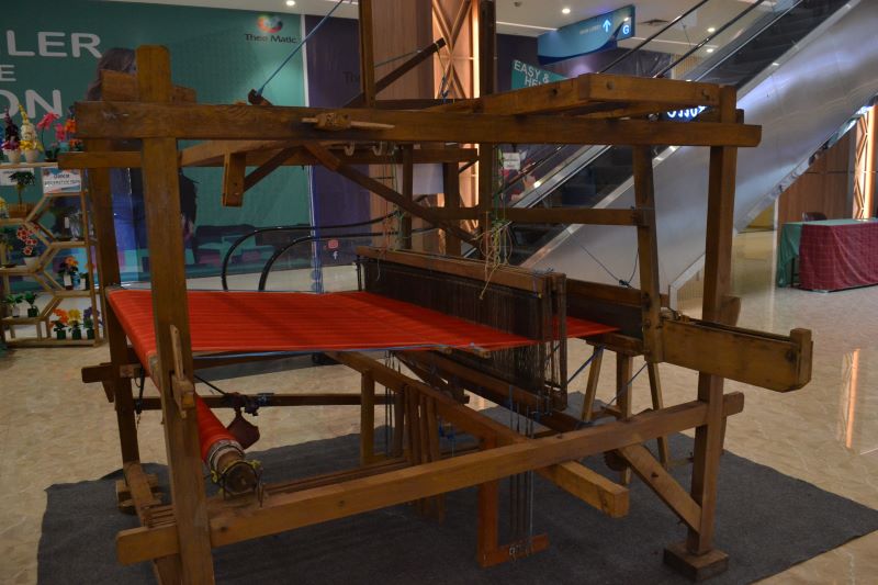 Alat Tenun Kayu