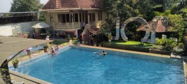 Bober Backyard Berenang Air Hangat di Tengah Hutan Lindung Jadi Hidden Gem Baru di Bandung!