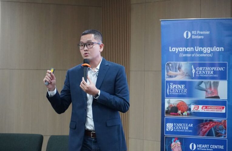 Teknologi Robotic Navigation Tulang Belakang Langkah Inovatif RS Premier Bintaro