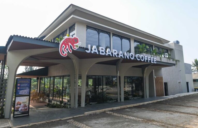 Hadirkan Pengalaman Kuliner & Nongkrong Terbaik, Jabarano Coffee Buka Cabang di Jatinangor